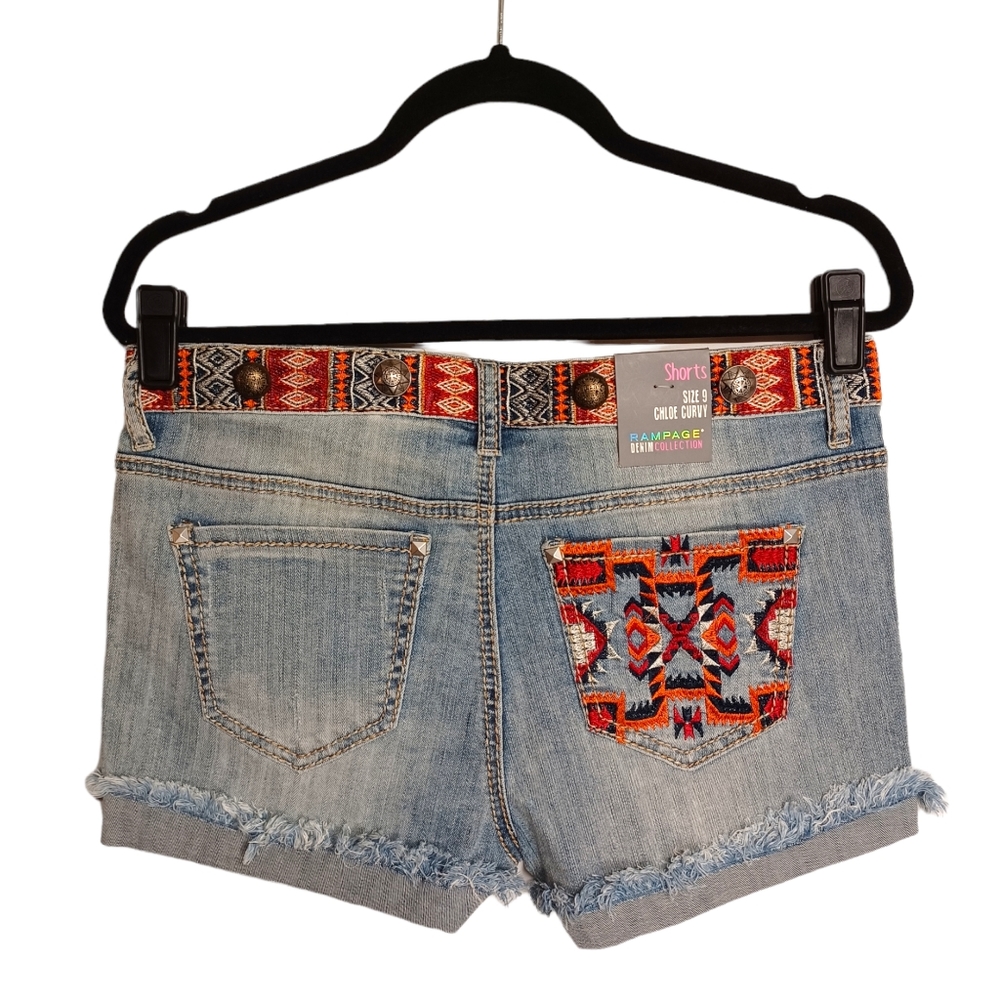 RAMPAGE Orange Tribal Embroidered Chloe Curvy Light Wash Denim Shorts 9 NWT